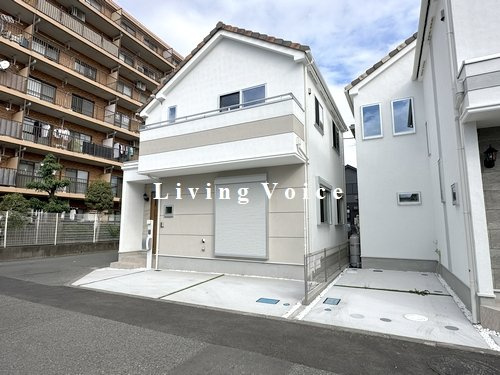 【玄関】 | 【仲介手数料０円】厚木市妻田北3丁目4期　新築一戸建て　全2棟 | 厚木市妻田北3丁目4期　新築一戸建て　全2棟