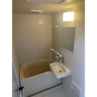 【浴室】 | ヴィバリーヒルズ