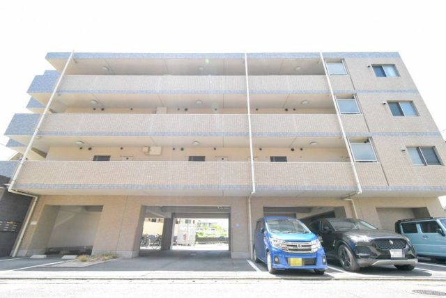 オリーヴァ日ノ出の駐車場