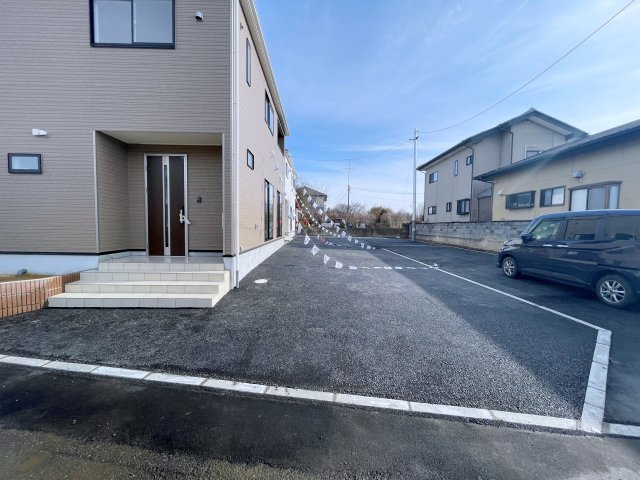 新築戸建　矢吹町一本木第5　Cradle Garden　全2棟の駐車場