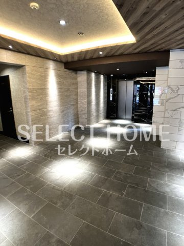 【エントランス】 | S-RESIDENCE岡崎公園aureate | 落ち着いたエントランスです