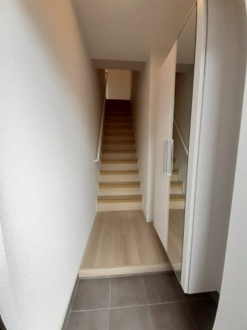 マゼンタ　ローズ　Ⅱの玄関