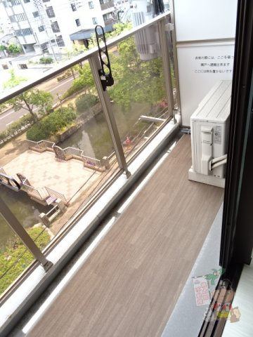 ＬＳＴ岩田町のバルコニー