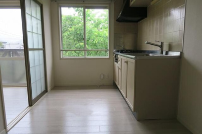 【バルコニー】 | サンモールカタン