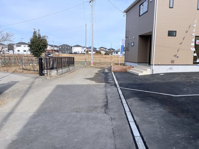 新築戸建・建売　矢吹町一本木第5　Cradle Garden　全2棟の前面道路含む現地写真
