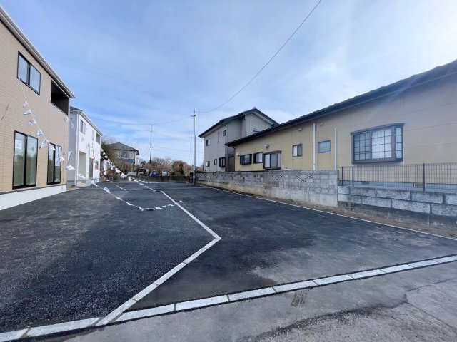 新築戸建・建売　矢吹町一本木第5　Cradle Garden　全2棟の前面道路含む現地写真