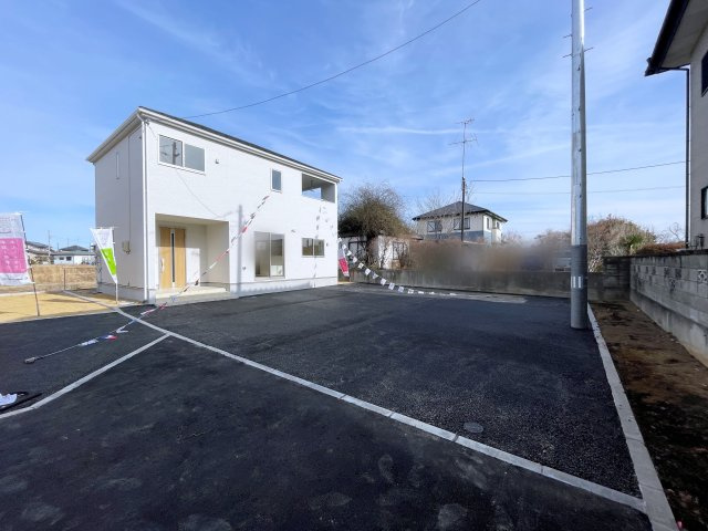 新築戸建・建売　矢吹町一本木第5　Cradle Garden　全2棟の駐車場