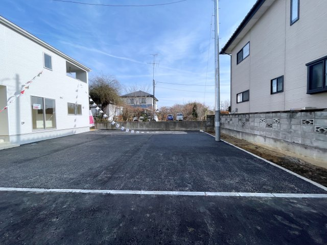 新築戸建・建売　矢吹町一本木第5　Cradle Garden　全2棟の前面道路含む現地写真