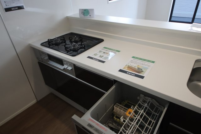 【キッチン】 | 《仲介手数料無料》緑区原山４丁目142-3(全1戸)新築一戸建てリガーレ | 撮影日 2025年6月9日 9:20 晴れ