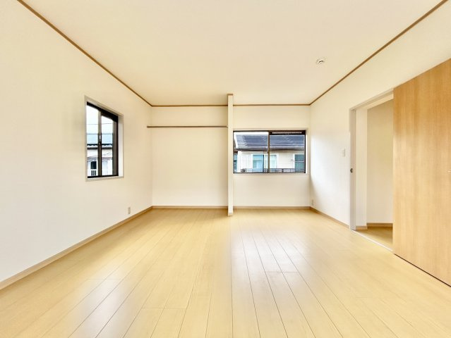 高知市若草町　中古戸建ての洋室