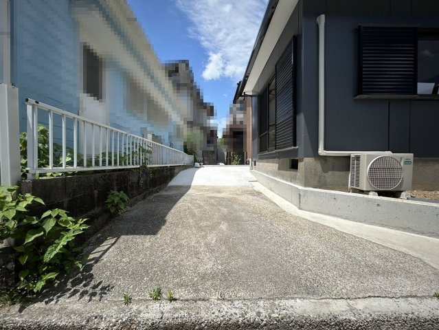 高知市若草町　中古戸建ての駐車場