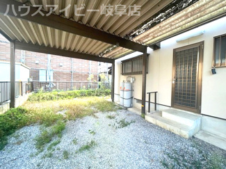 【庭】 | 瑞穂市牛牧！庭付き5LDK！水回りすべて新品交換！敷地ゆったり70坪以上！ | 瑞穂市牛牧！庭付き5LDK！水回りすべて新品交換！敷地ゆったり70坪以上！