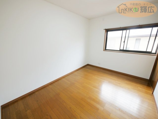 加古川市加古川町稲屋　中古戸建の子供部屋