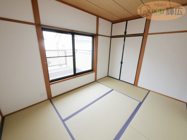 加古川市加古川町稲屋　中古戸建の寝室