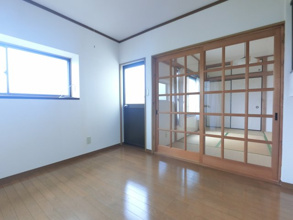 【居間・リビング】