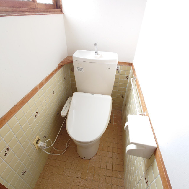 室蘭市白鳥台４丁目４１－７戸建のトイレ