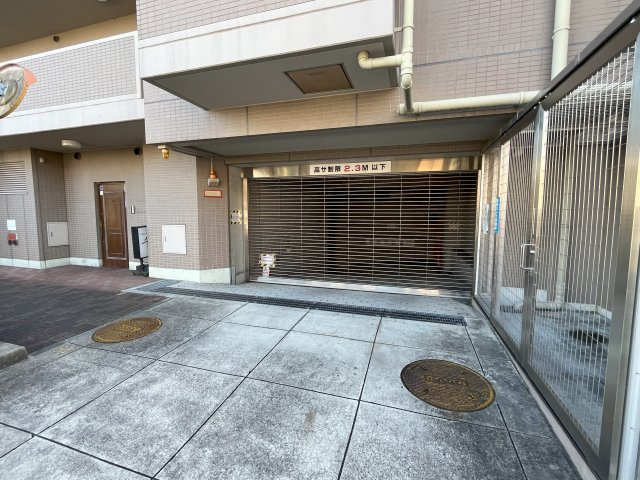 フォルザ武庫之荘の駐車場