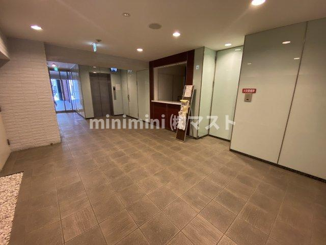 大阪市西区北堀江１丁目の賃貸マンションのロビー
