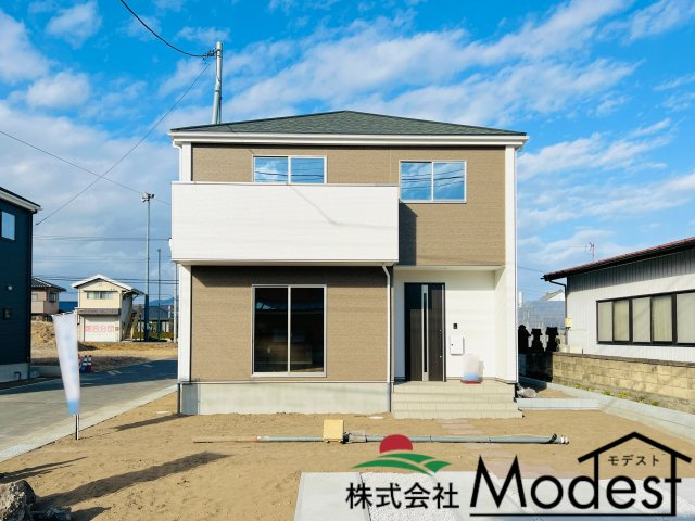 渋川市半田の外観|年中無休で平日の仕事終わり夜20時まで受付可能です。
事前のご予約がおすすめです。お気軽にお問い合わせください。