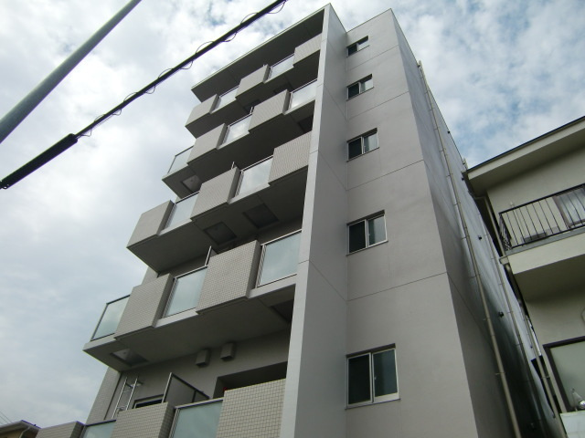 シルエラ甲南山手の外観