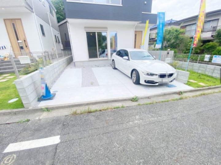 祝　成約済み　八王子市　鹿島　新築戸建て　１期の駐車場|～仲介手数料無料☆八王子ひなた不動産～八王子市鹿島　新築戸建て