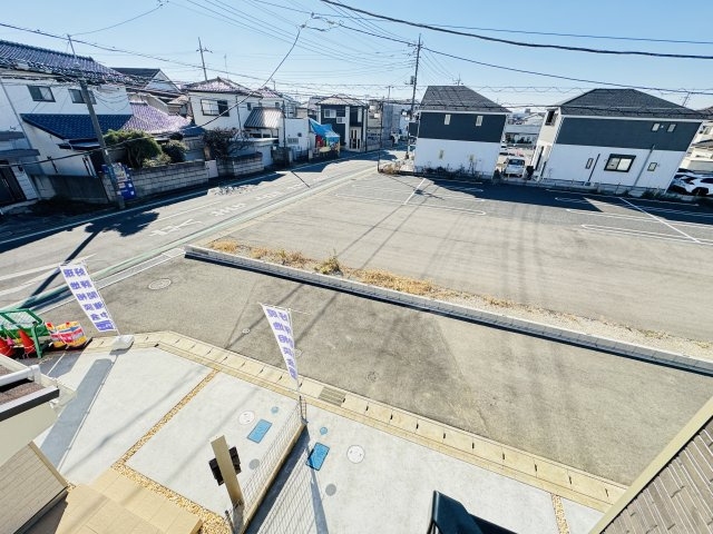柏市豊住４丁目新築戸建【柏第八小学校：8分】の展望|6帖洋室前バルコニーより道路側眺望