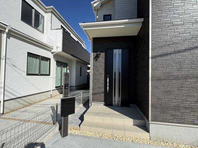 柏市豊住４丁目新築戸建【柏第八小学校：8分】のエントランス|エントランス・玄関ポーチ