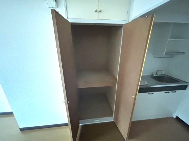 明原サンハイツの収納