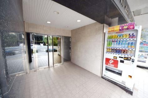 スカイコートお茶の水女子大前のエントランス|スカイコートお茶の水女子大前