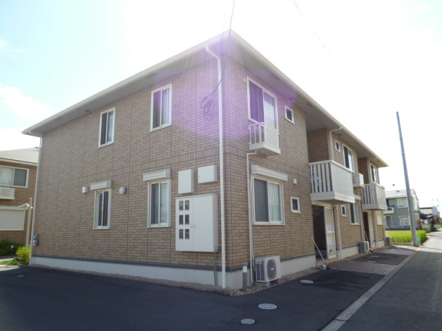 倉敷市中畝１丁目のアパートの外観