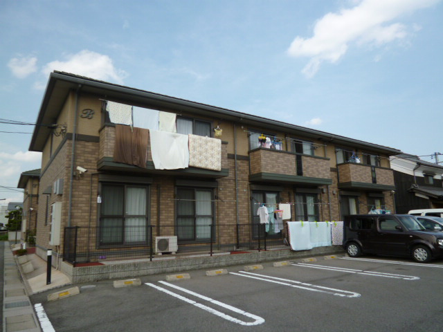 倉敷市南畝３丁目のアパートの駐車場