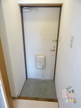 岩田ビル第３の玄関|玄関