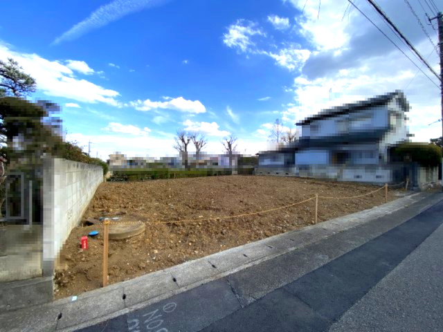 鴻巣市生出塚２丁目～建築条件なし売地～の前面道路含む現地写真|古家解体しました（更地）。建築条件ありません。お好きなハウスメーカー・工務店さんで建てられます。