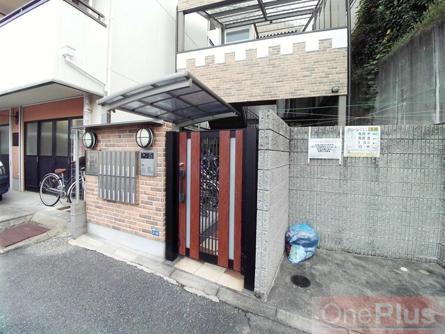 KTIレジデンス魚崎のエントランス