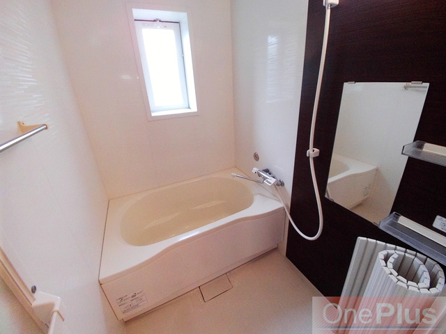 KTIレジデンス魚崎の浴室