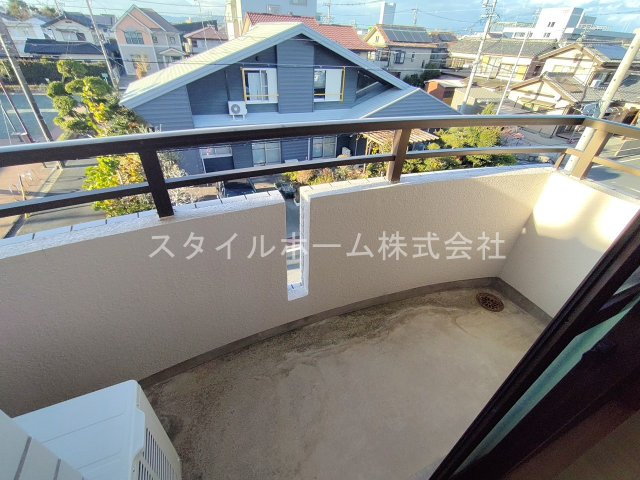 フィオーレ草間のバルコニー