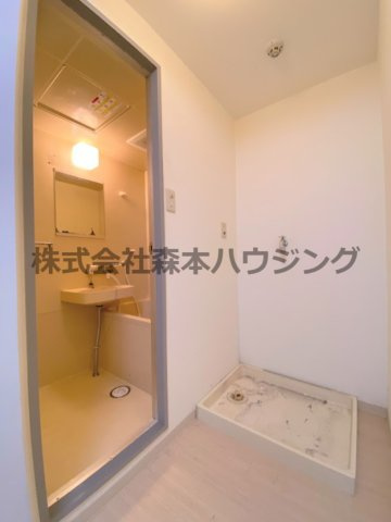 【設備】 | 　ウェルネス三界 | 室内洗濯機置き場です