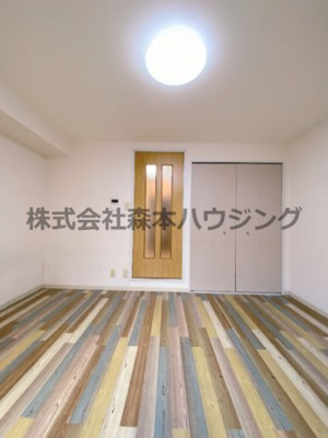 【洋室】 | 　ウェルネス三界 | 広々とした洋室です