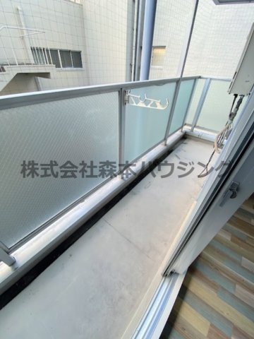 【バルコニー】 | 　ウェルネス三界 | 落ち着いた時間を過ごせるバルコニーです