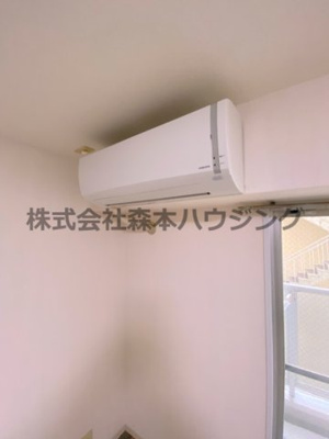 【設備】 | 　ウェルネス三界 | エアコンついてます