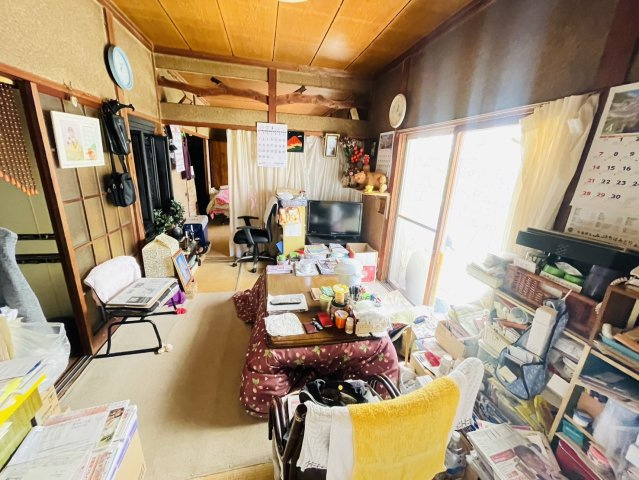 【居間・リビング】 | 銚子市芦崎町 平屋中古戸建 | 居間です