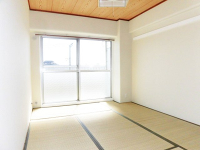 【和室】 | 六高台サンハイツ B棟 | い草の香りが落ち着く素敵な和室です