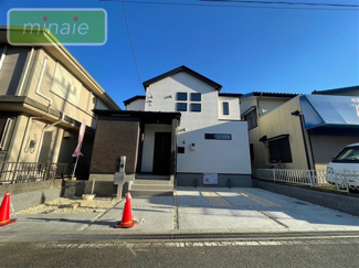 【外観】 | 前面道路が6m公道と車庫入れもすれ違いも余裕なので大変住み心地よい環境でございます