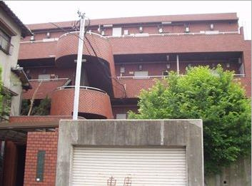 ファーストマンションの外観