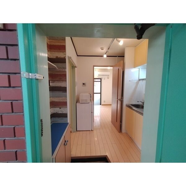 ファーストマンションの玄関