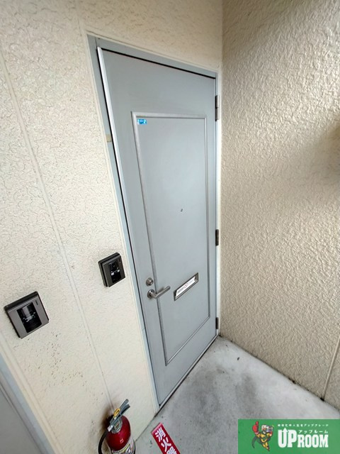 サンロード二重堀　C棟の玄関