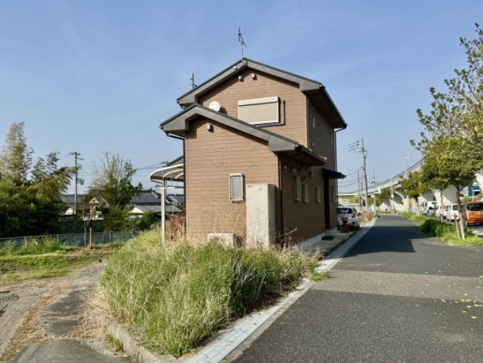 阪南市自然田　中古戸建の前面道路含む現地写真