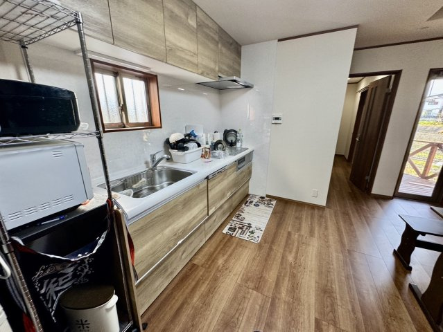 阪南市自然田中古戸建の居間・リビング|居心地良く、ご家族皆がゆったり寛げる憩いの空間となりそうです