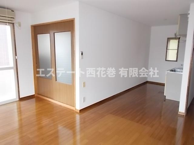 コーポネメアⅡの居間・リビング