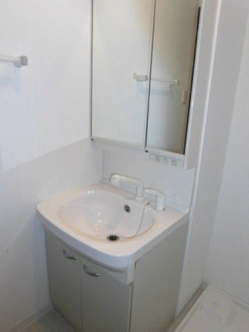 大阪市中央区松屋町住吉の賃貸マンションの洗面所